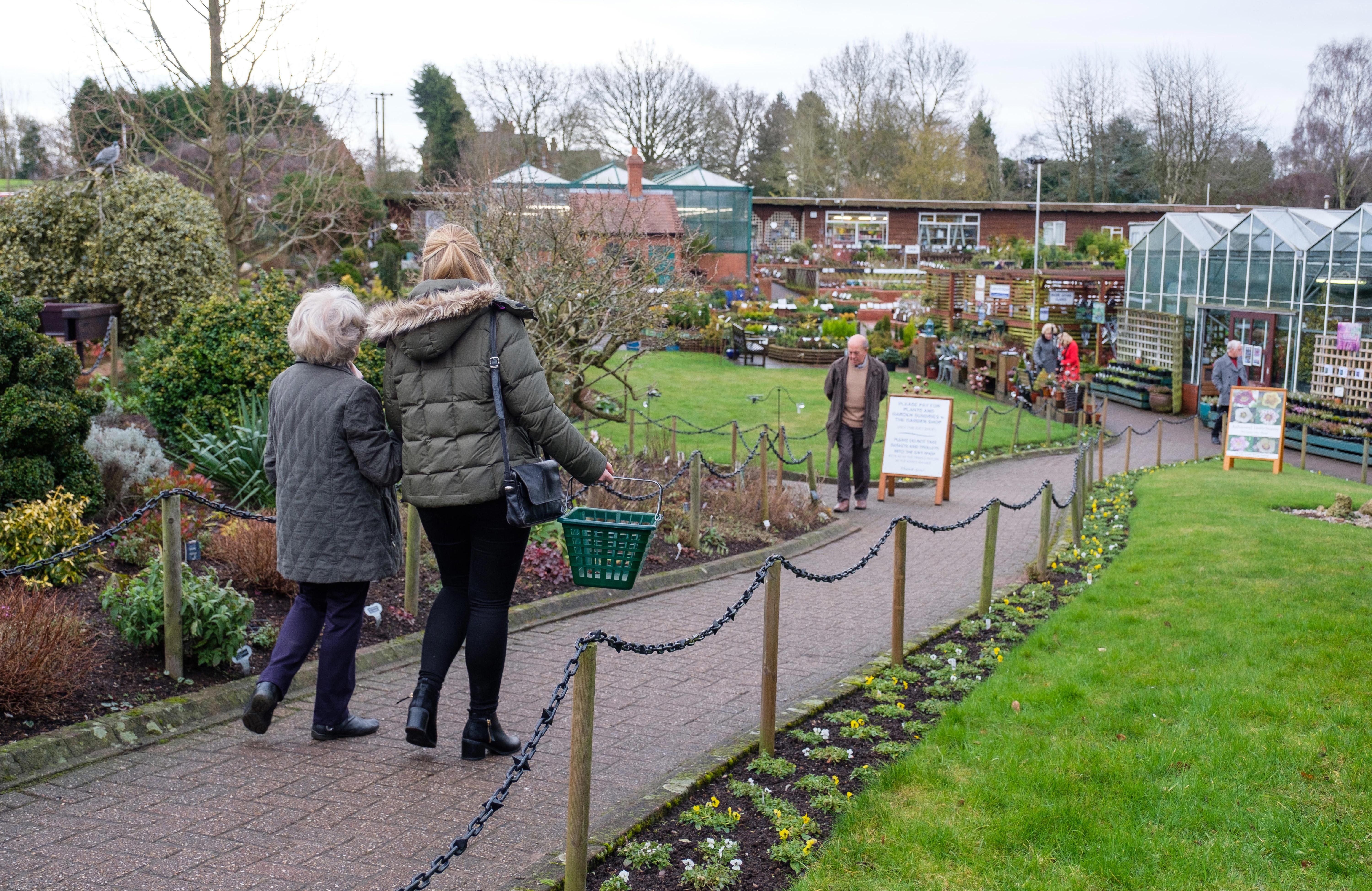 client, CAREGiver, dementia, walk,support